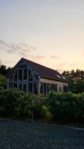 Peaceful Cabin Nature Getaway in Othery